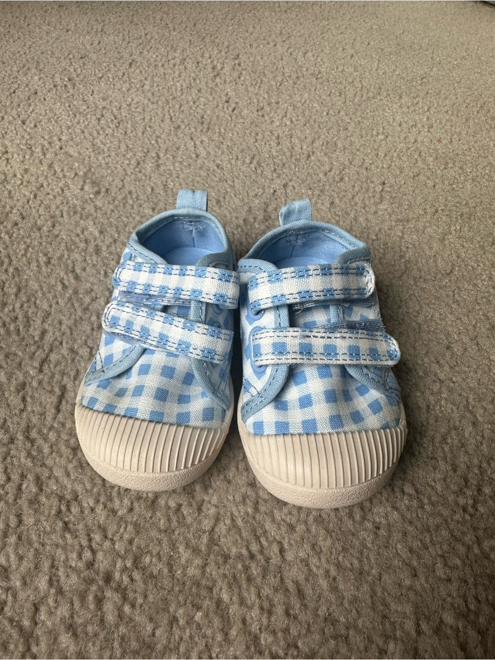 Cat & Jack Light Blue Gingham Velcro Baby Sneakers